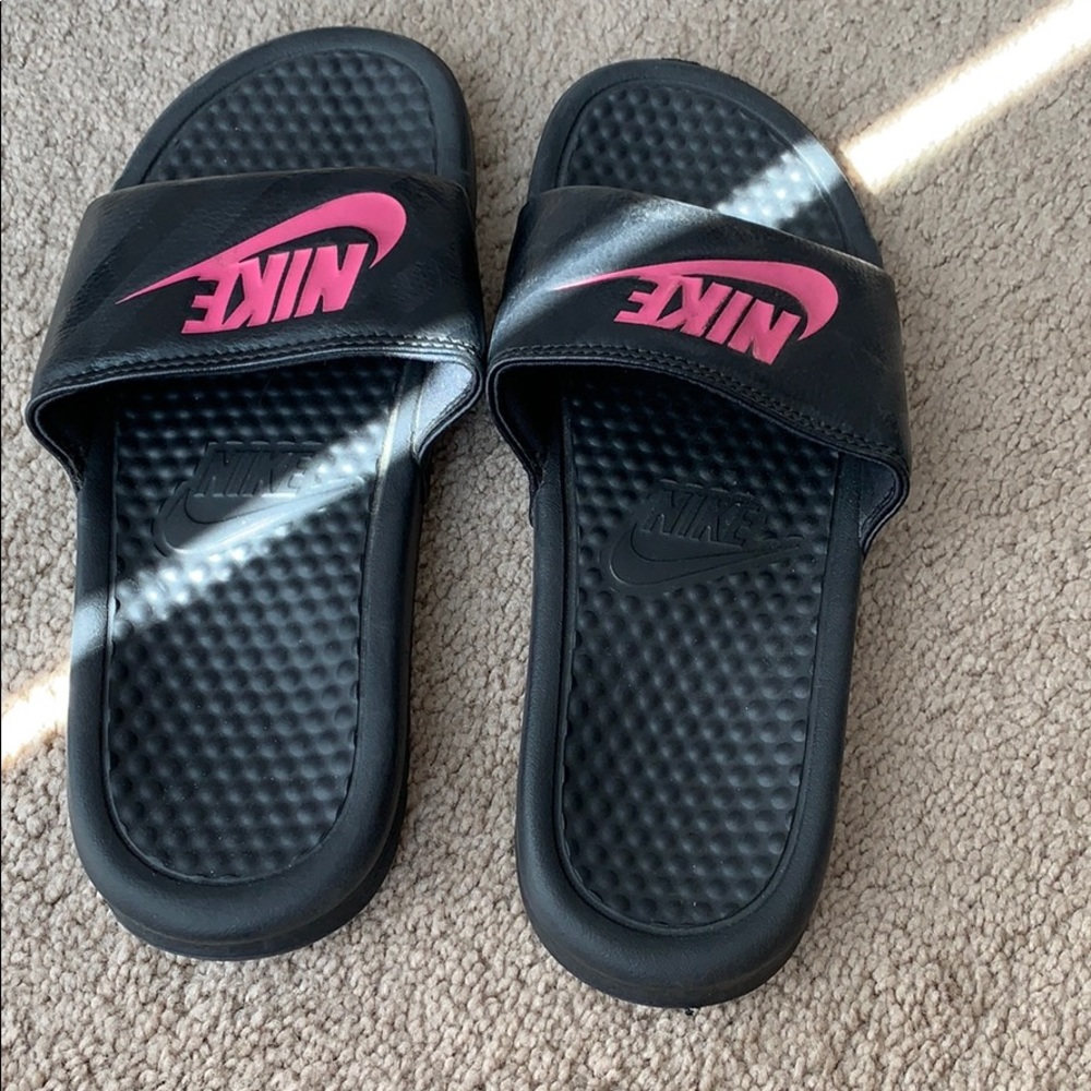 Nike Flip Flops